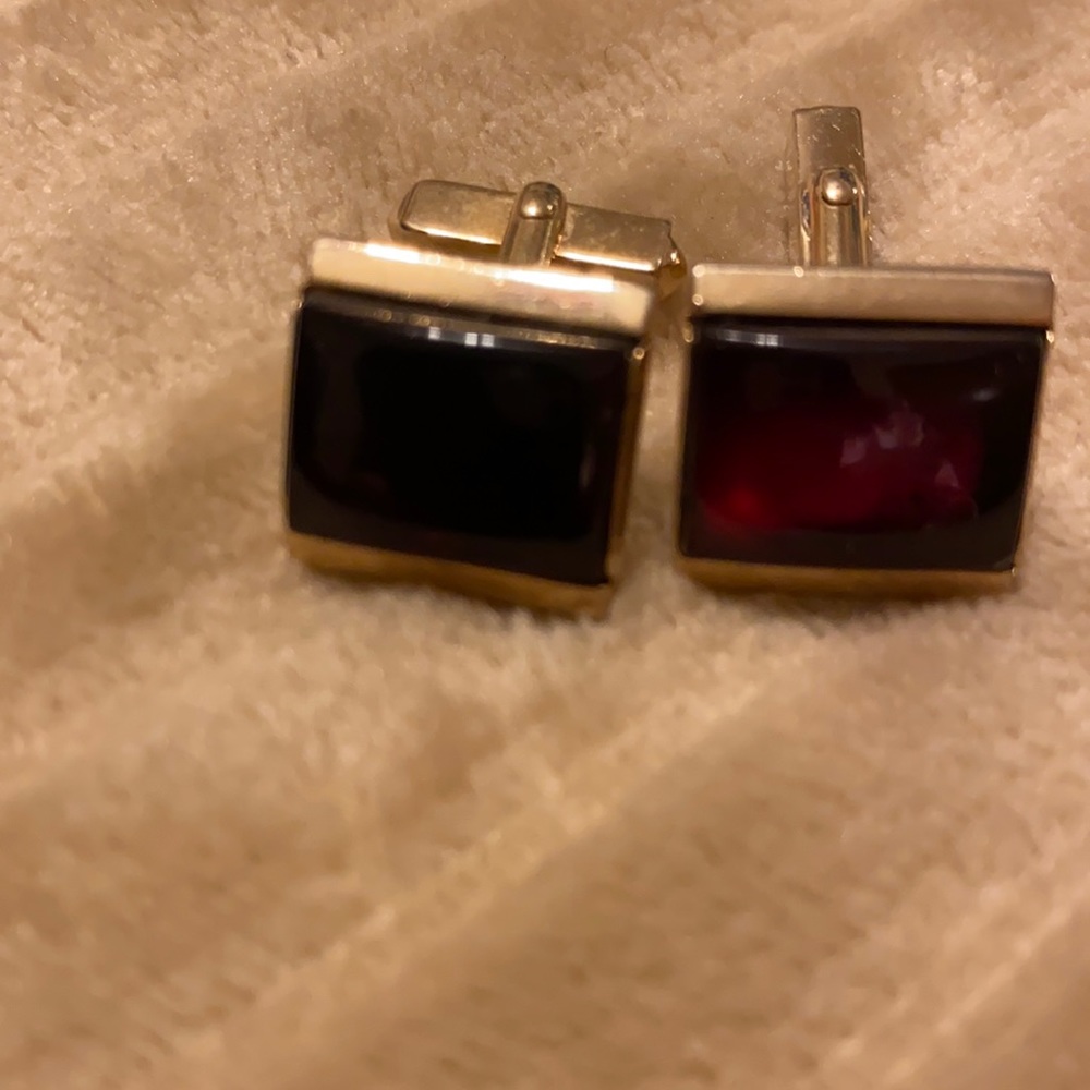 Cuff links
